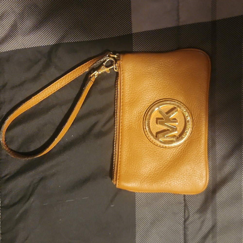 Michael Kors wristlet